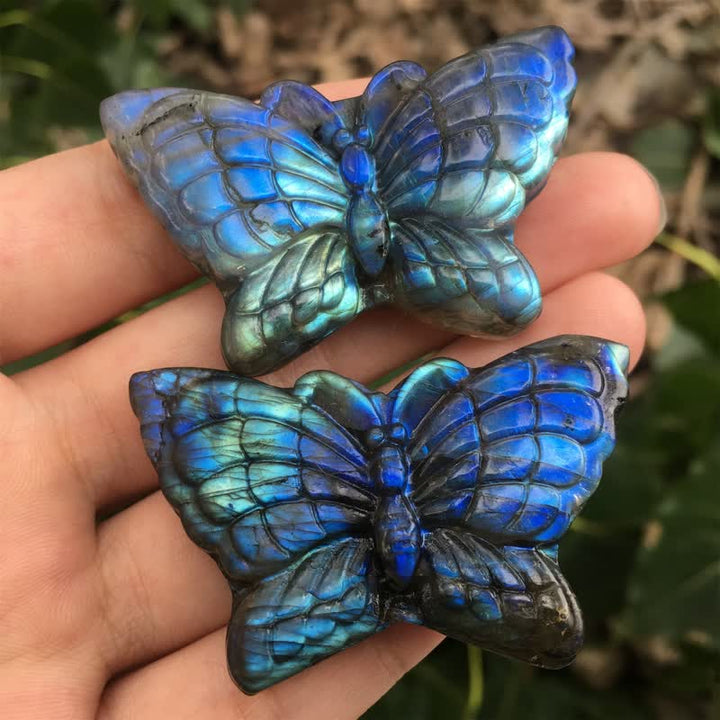 Décoration en pierre précieuse de labradorite avec papillon magique