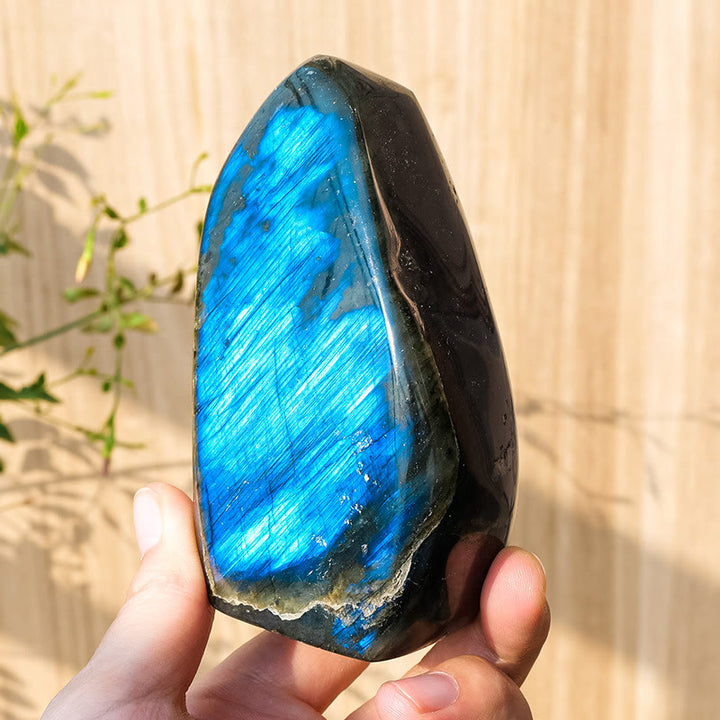 Pierre précieuse de décoration en pierre brute de labradorite naturelle Olivenorma