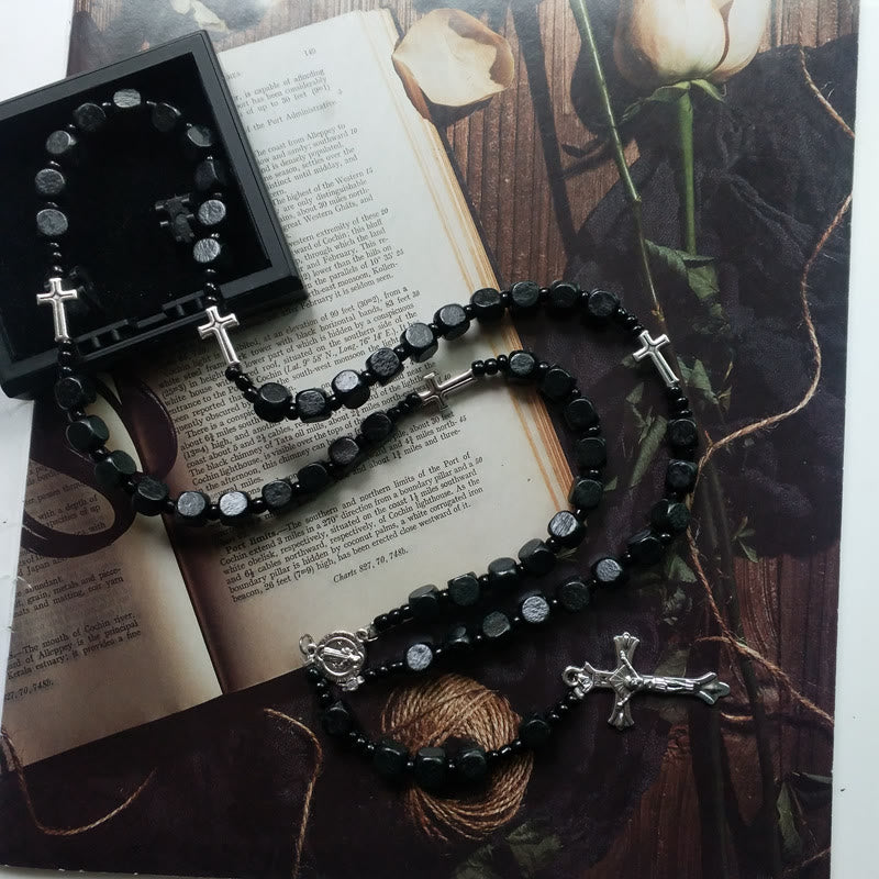 Collier chapelet carré noir en bois avec croix Olivenorma