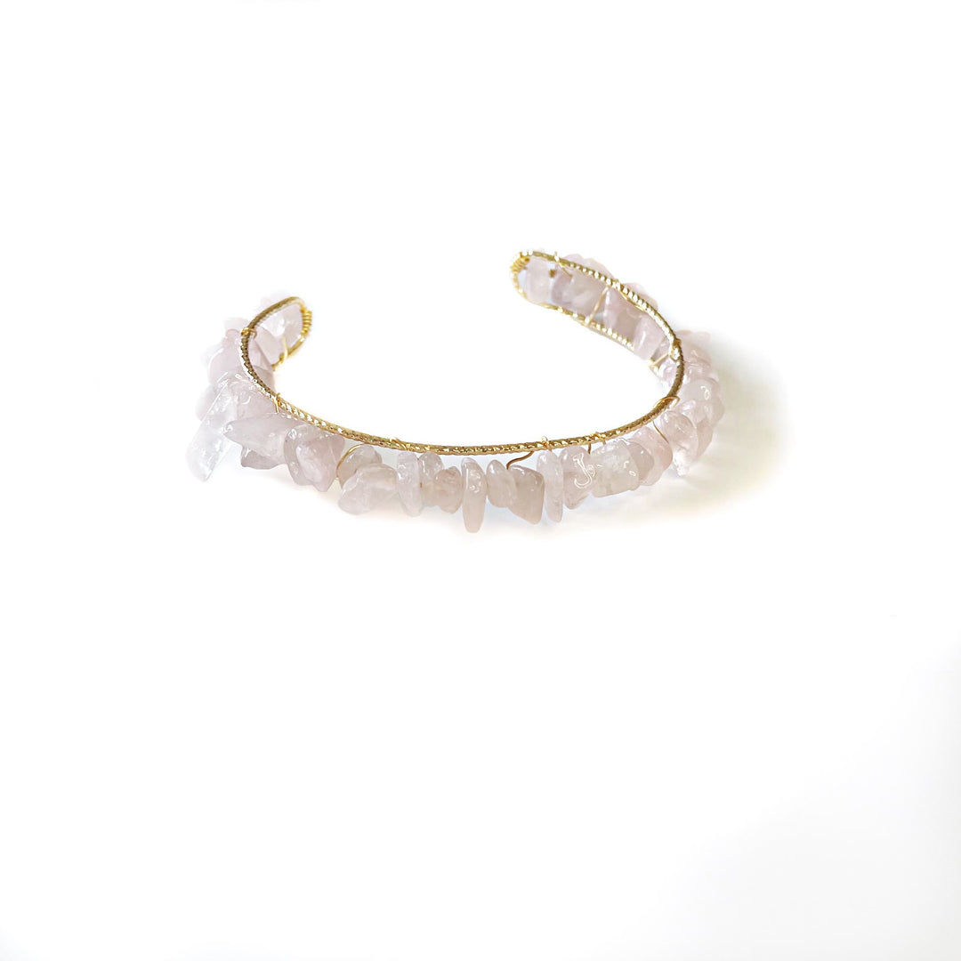 Bracelet enroulé en fil de fer avec perles de gravier en cristal naturel Olivenorma