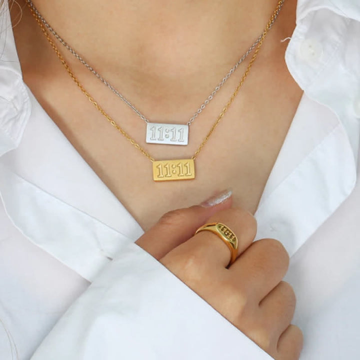 Collier et bague délicats avec le numéro angélique Olivenorma 11:11