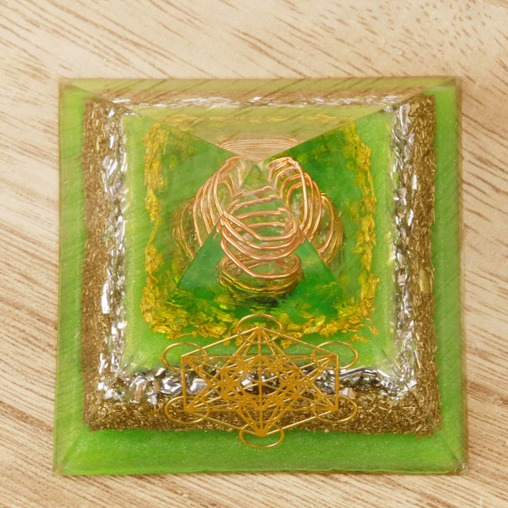 Pyramide d'orgone du cube de Métatron d'Olivenorma Green Life