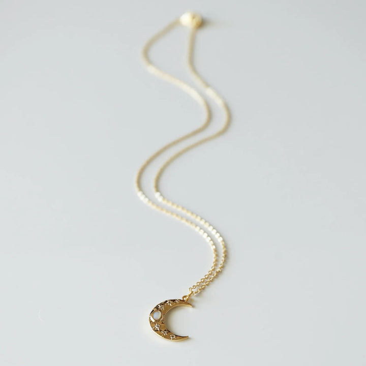 Collier pendentif clavicule en opale de lune dorée Olivenorma