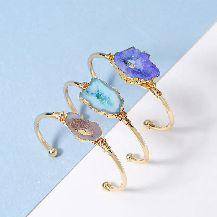 Bracelet fait main en pierre naturelle d'agate irrégulière enroulée en grappe