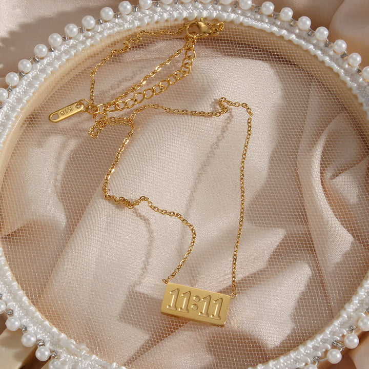 Collier et bague délicats avec le numéro angélique Olivenorma 11:11