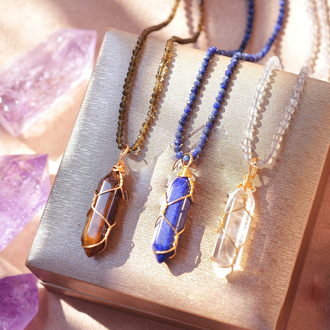 Collier pendule colonne en cristal de pierre brute naturelle Olivenorma