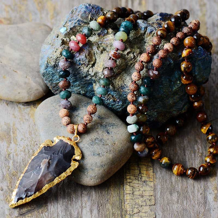 Collier Mala avec pendentif en forme de pointe de flèche en pierre d'obsidienne œil de tigre Olivenorma