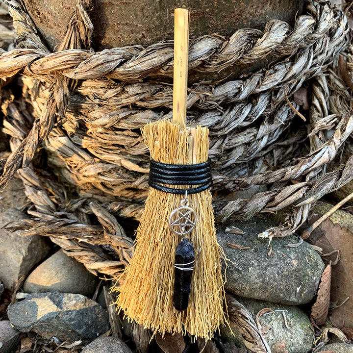 Mini balai décoratif en cristal fait main Olivenorma