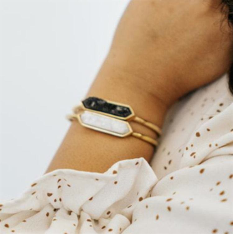 Bracelet manchette en cuivre et métal avec grappe de cristaux naturels Olivenorma