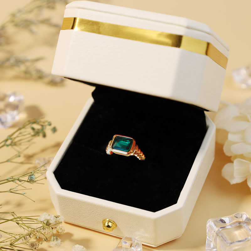 Olivenorma The Fortune Bringers - Bague chevalière en or 18 carats avec émeraude