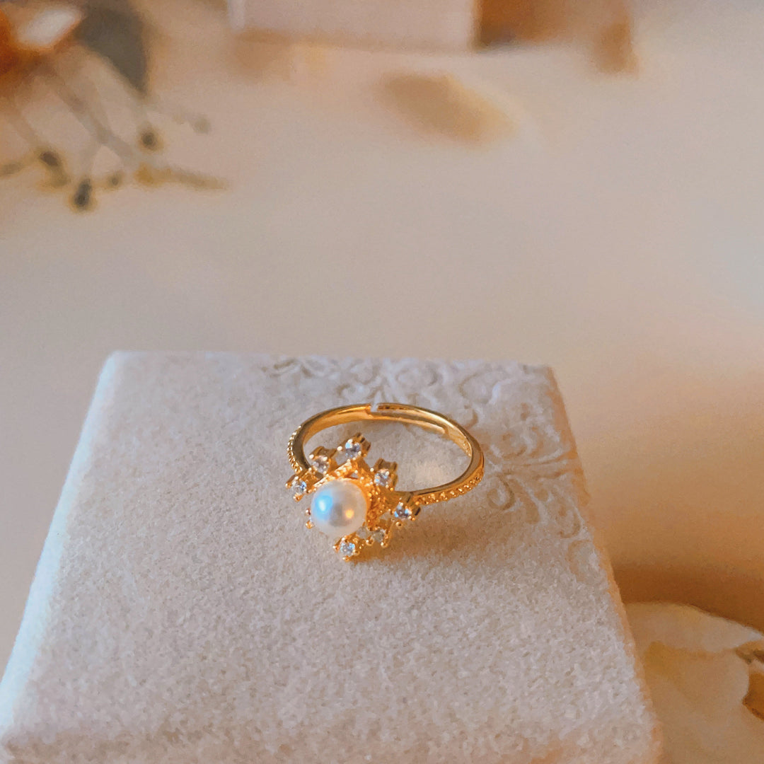 Bague en perle naturelle avec zircon et fleur romantique Olivenorma
