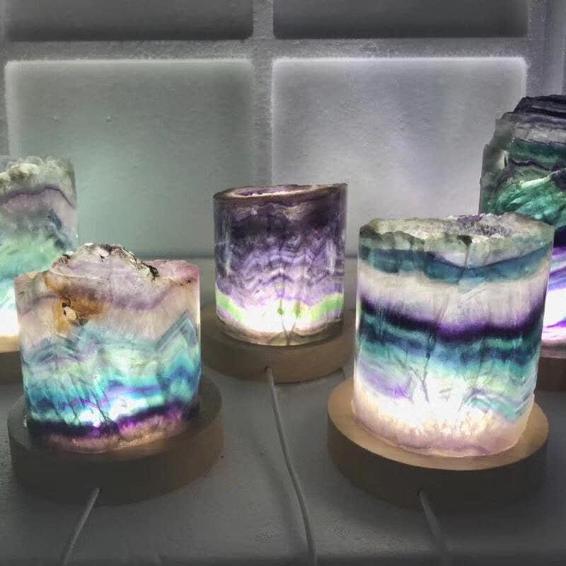 Lampe cylindrique en cristal de fluorite naturelle Olivenorma