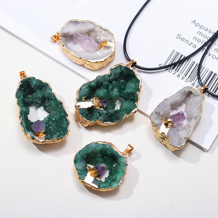 Collier en roche de géode de cristal naturel