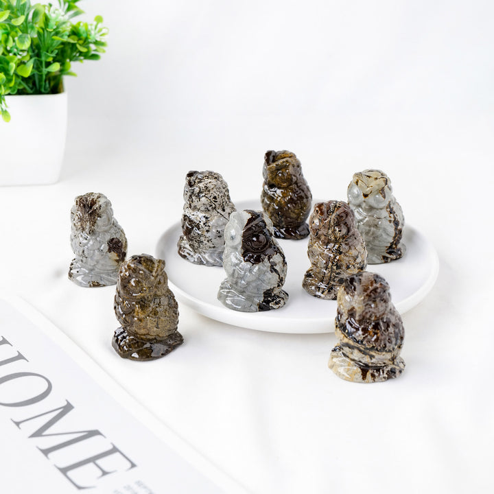 Ornement artisanal sculpté en forme de hibou en jaspe naturel Olivenorma