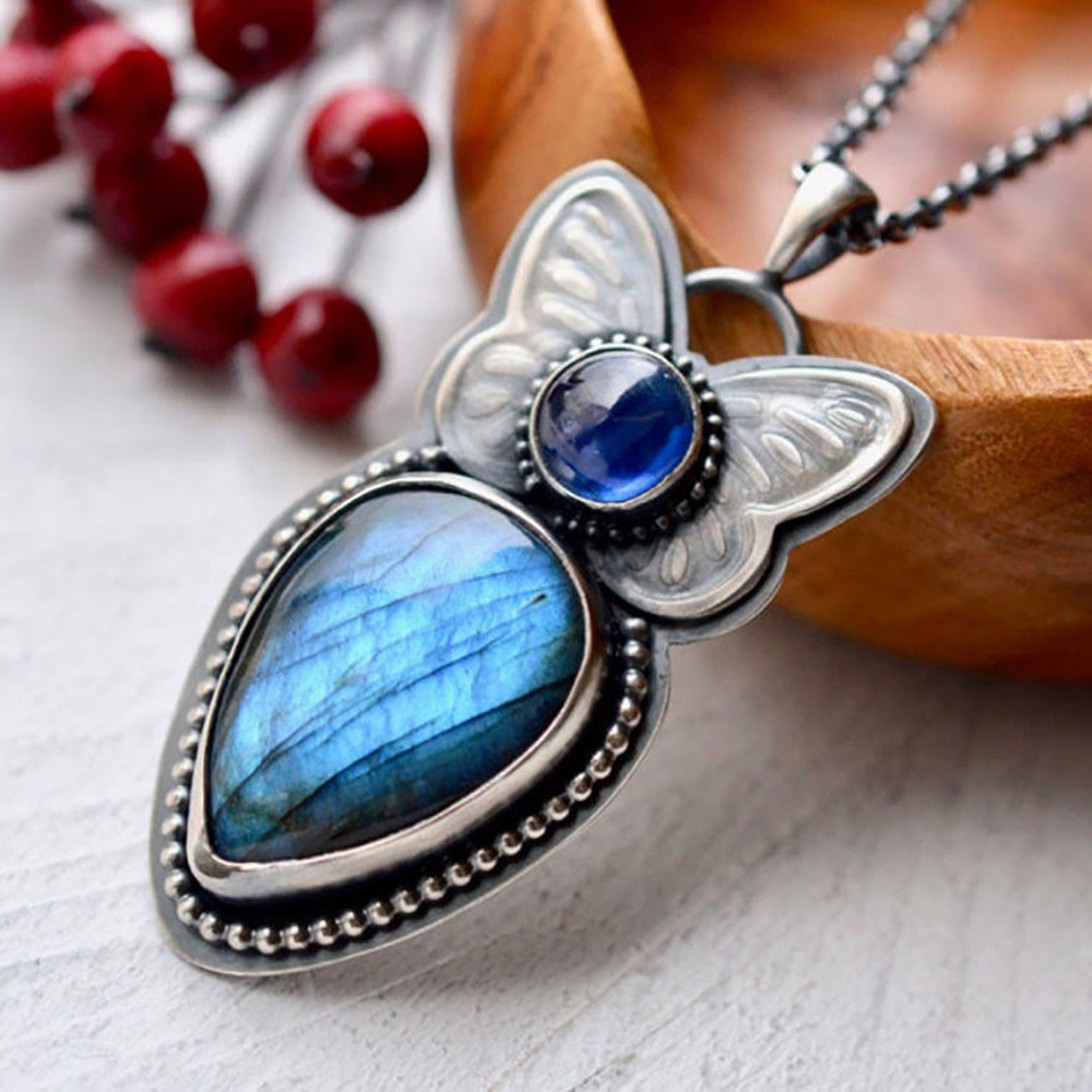 Pendentif en labradorite à motif papillon Olivenorma
