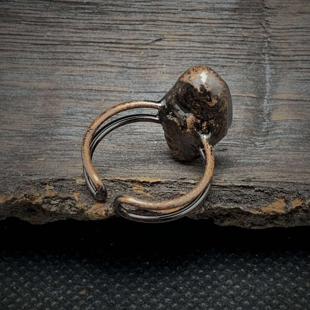 Bague ajustable en pierre brute irrégulière naturelle Olivenorma avec douze pierres de naissance