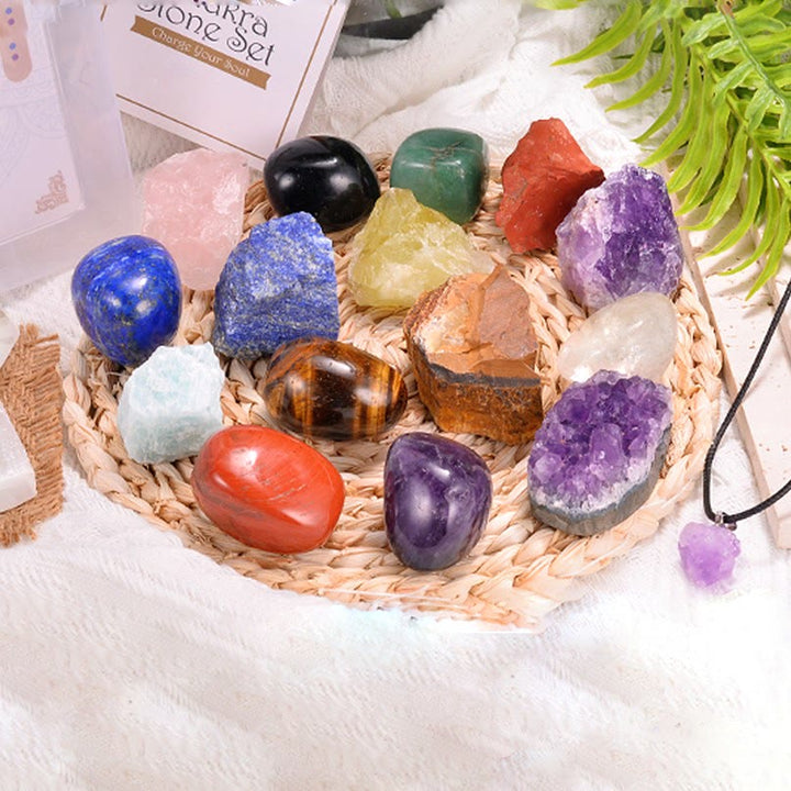 Ensemble de pierres brutes polies en cristal coloré naturel de chakra Olivenorma