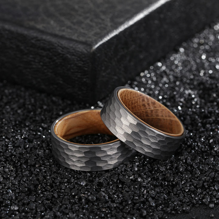 Bague homme en bois de tonneau de whisky en carbure de tungstène de 8 mm Olivenorma