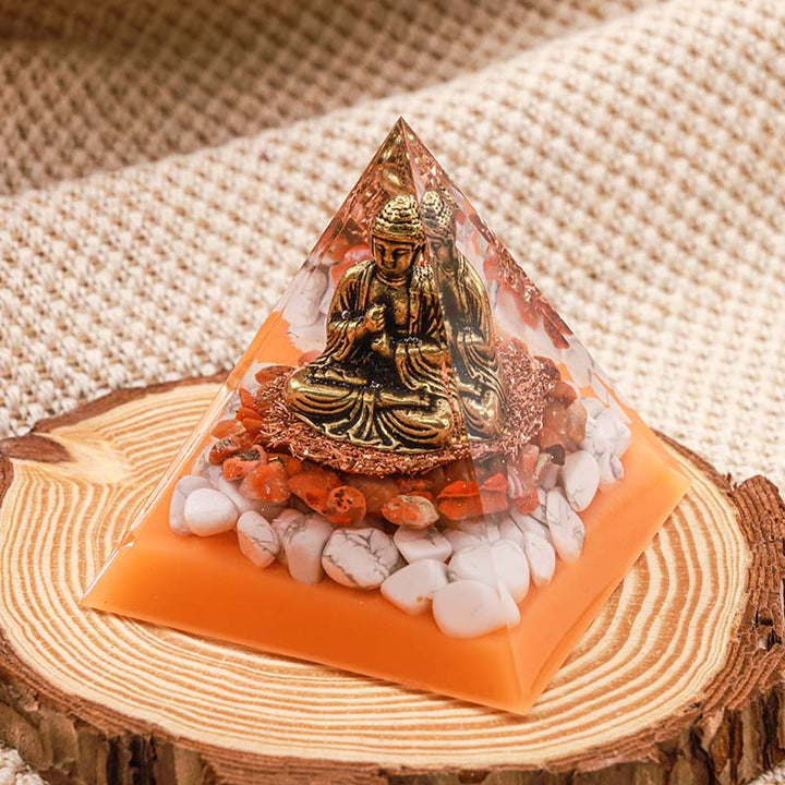 Pyramide d'orgone de Bouddha énergétique en agate rouge Olivenorma avec turquoise blanche
