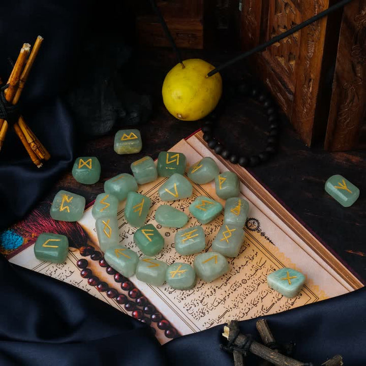 Alphabet runique Olivenorma Pierre graphique sculptée Équilibre Décoration de pierres précieuses