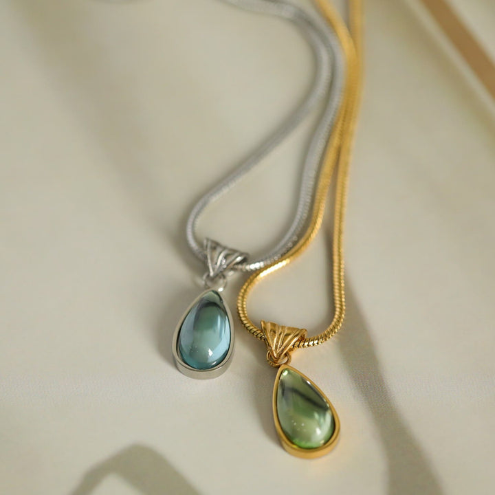 Collier pendentif en forme de goutte d'aventurine verte et aigue-marine Olivenorma
