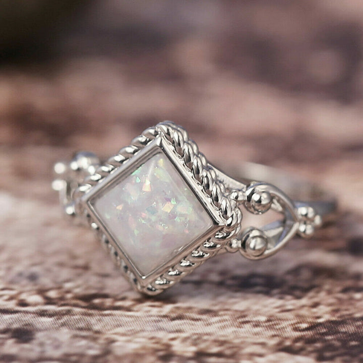 Bague en opale de feu ovale Olivenorma