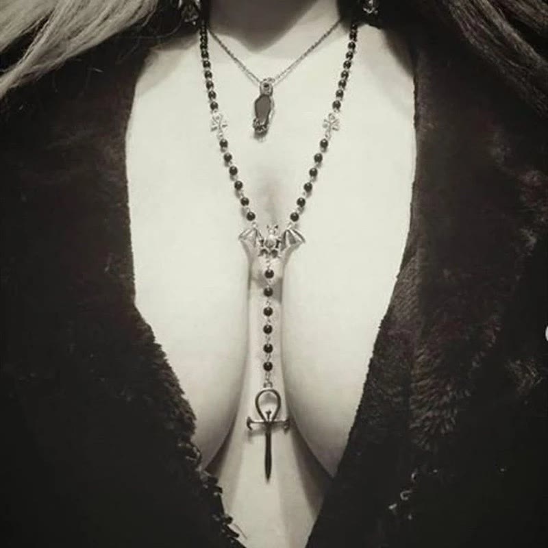 Collier chapelet et croix chauve-souris « Mysterious Vampire » Olivenorma