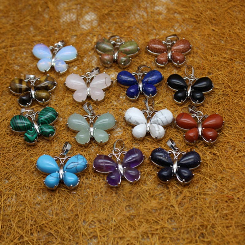 Collier papillon en cristal naturel Olivenorma