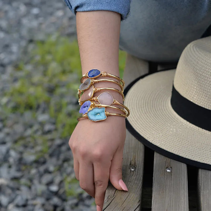 Bracelet fait main en pierre naturelle d'agate irrégulière enroulée en grappe