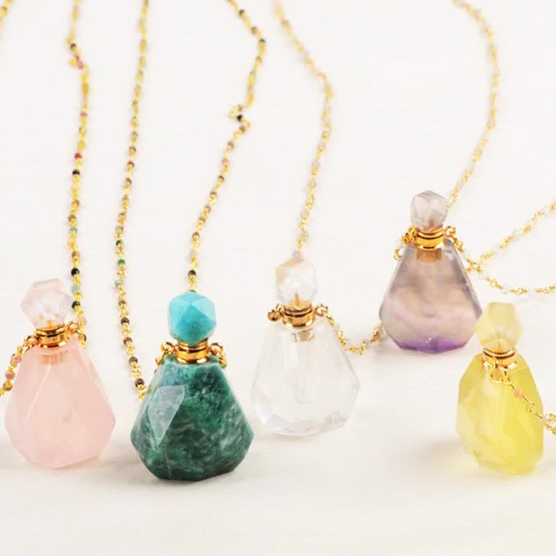 Collier bouteille de parfum en cristal