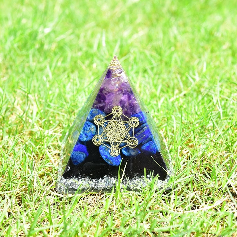 Olivenorma Améthyste Lapis Lazuli Tourmaline noire Symbole du cube de Métatron Pyramide d'orgone