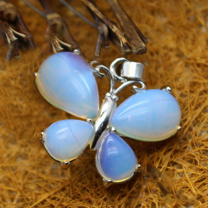 Collier papillon en cristal naturel Olivenorma