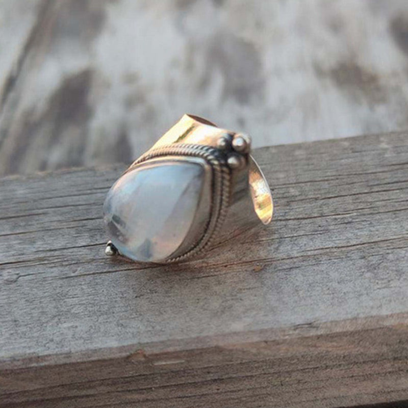 Bague rétro en pierre de lune Olivenorma