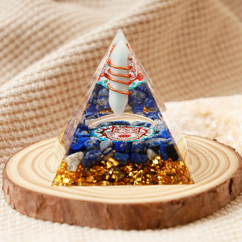 Pilier d'aigue-marine Olivenorma avec pyramide d'orgone Hamsa en lapis-lazuli