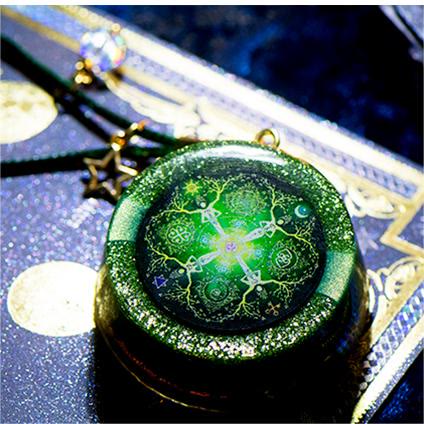 Collier Orgone Pendentif Reiki Quatre Éléments Étoile Lune Soleil Olivenorma