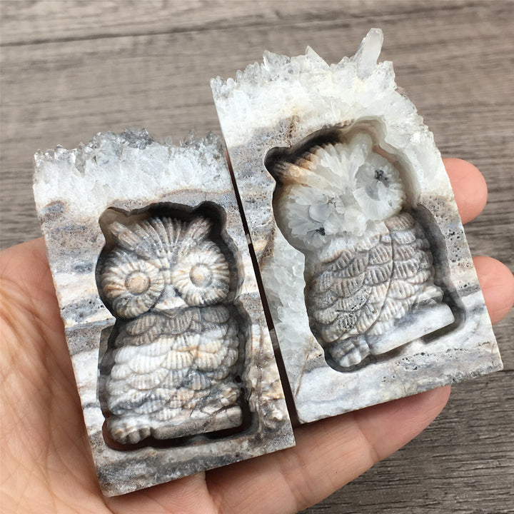Ornement artisanal en cristal sculpté en forme de hibou en cristal naturel Olivenorma