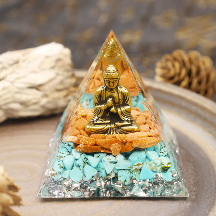 Pyramide d'orgone en grès Olivenorma avec Bouddha turquoise