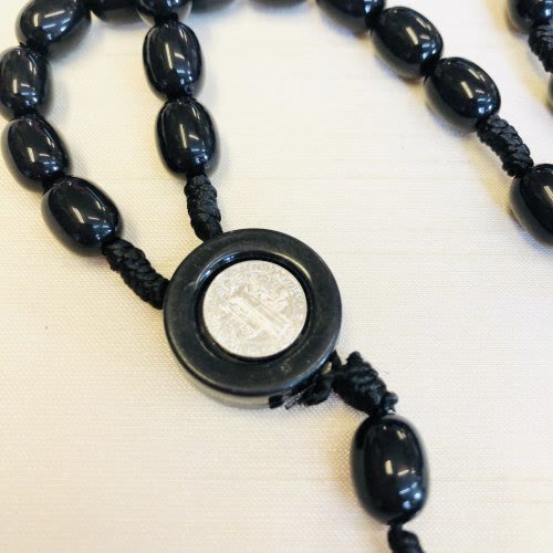 Collier chapelet et croix en perles de bois Olivenorma