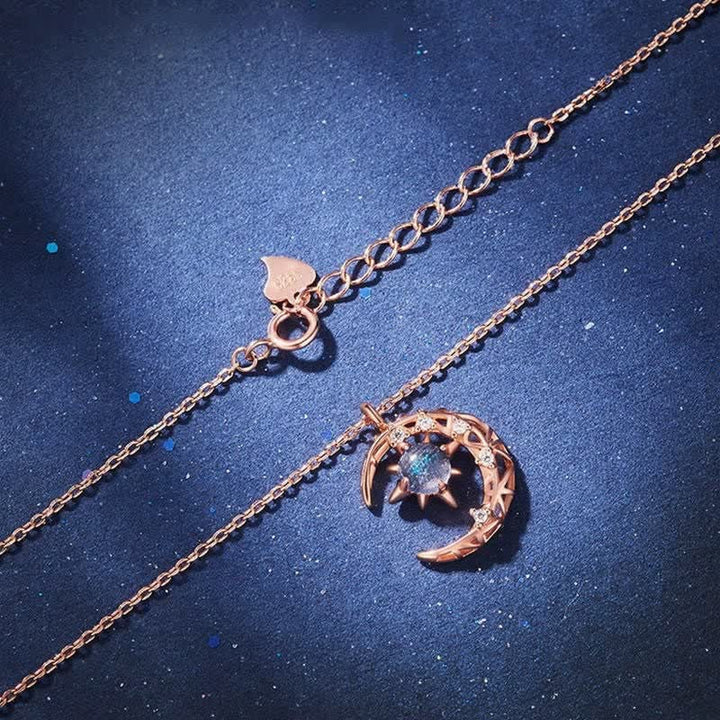 Collier délicat en pierre de lune céleste Olivenorma