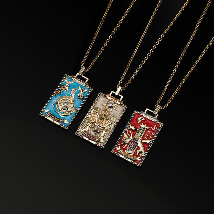 Collier de cartes de tarot majeures en émail Olivenorma