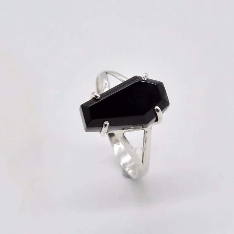 Bague cercueil en onyx noir Olivenorma