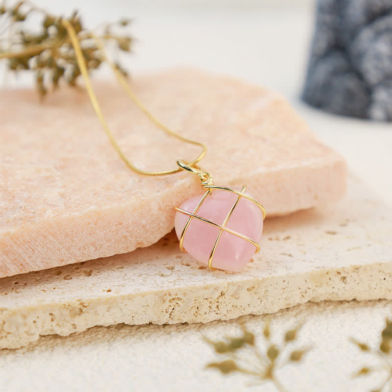 Collier en quartz rose en forme de cœur avec pierres précieuses Olivenorma