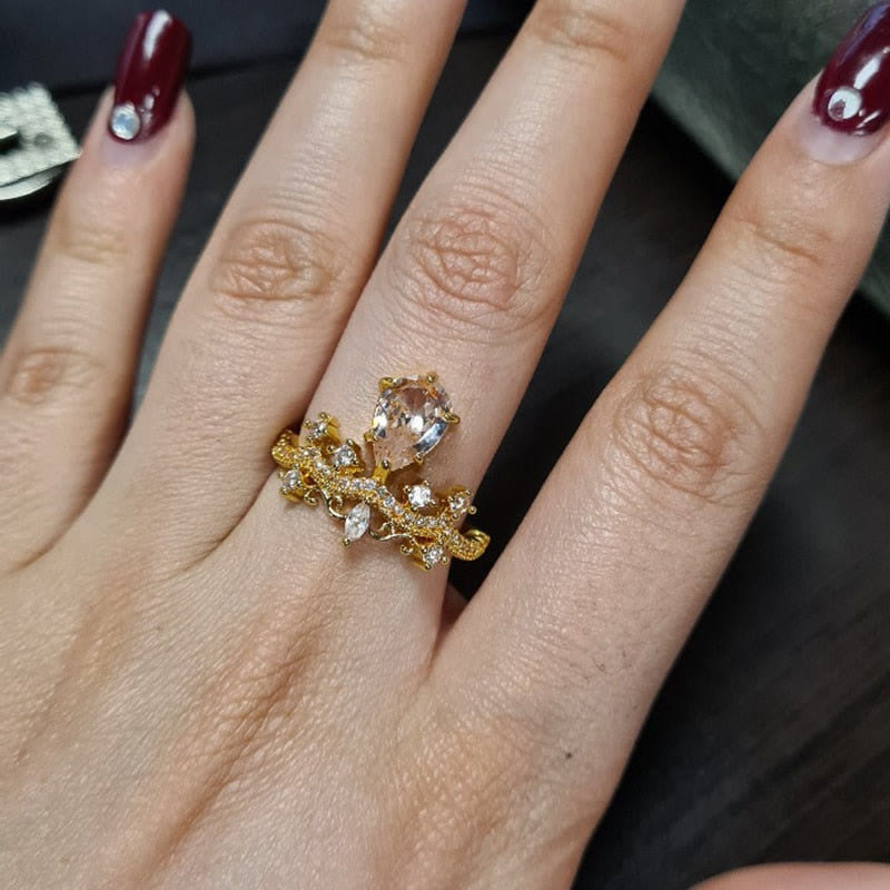 Bague de fiançailles de luxe en zircone avec couronne Olivenorma