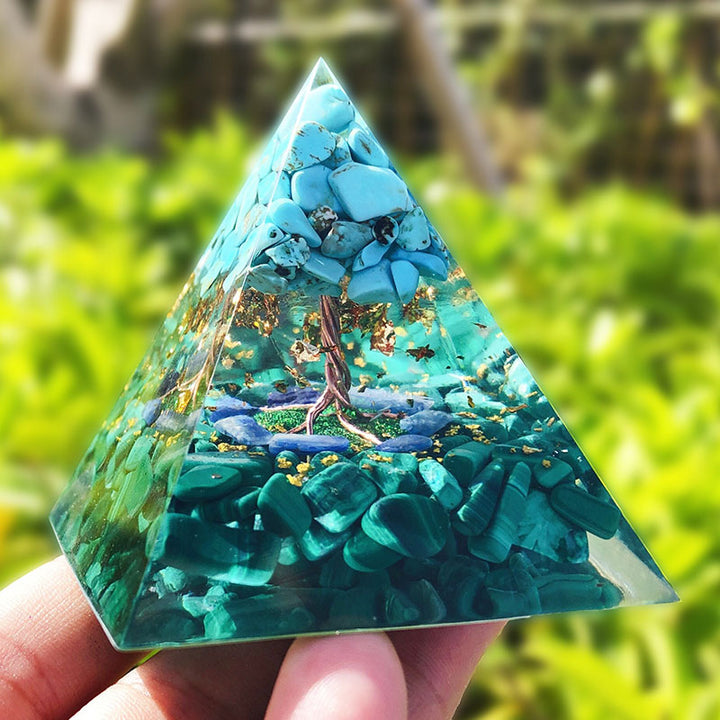 Pyramide d'orgone arbre de vie turquoise Olivenorma avec malachite