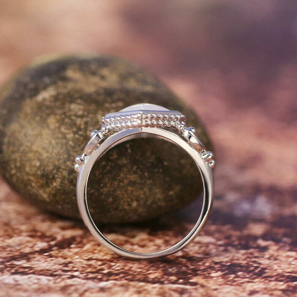 Bague en opale de feu ovale Olivenorma