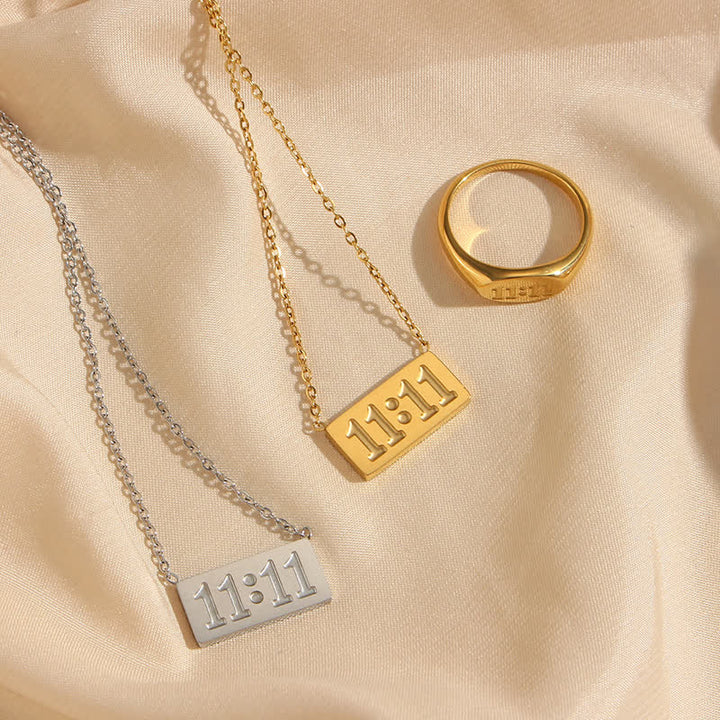 Collier et bague délicats avec le numéro angélique Olivenorma 11:11