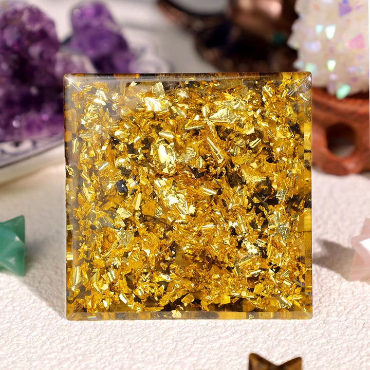 Oeil de tigre Olivenorma Pierre de lune Oeil d'Horus Pyramide orgone