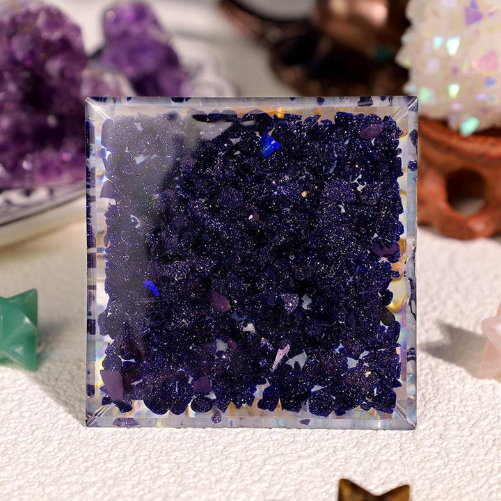 Pyramide d'orgone en cristal clair aigue-marine Œil d'Horus Olivenorma