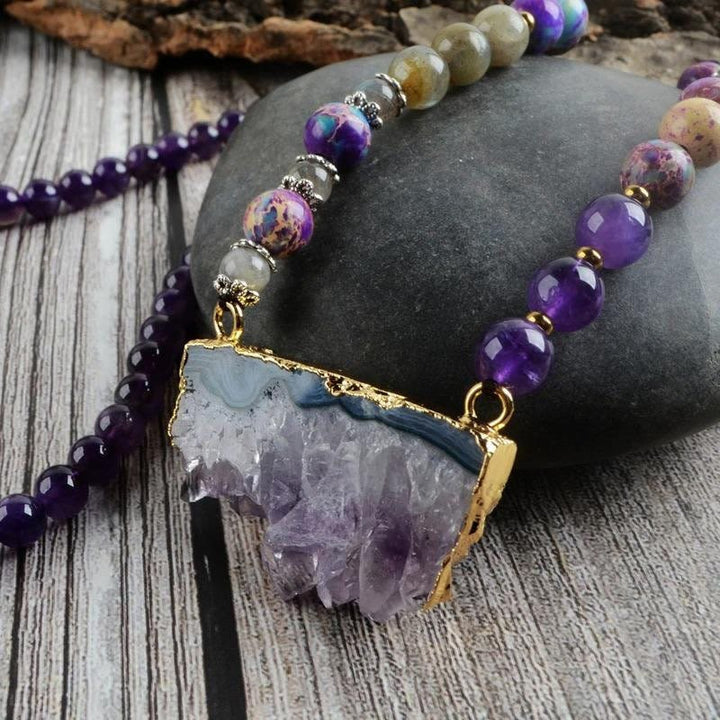 Collier de perles Mala Olivenorma en fluorite arc-en-ciel, améthyste, labradorite empereur