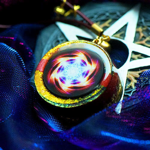 Collier Orgone Pendentif Maelström de Feu Métatronique Olivenorma